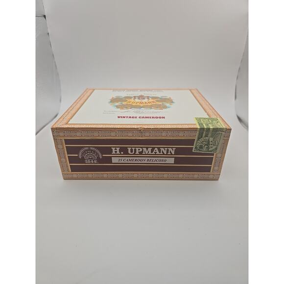 H UPMANN Wooden Cigar Box empty - Picture 2 of 5